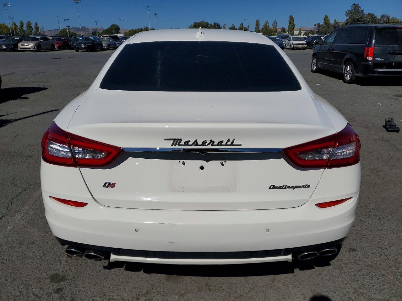 2014 Maserati Quattroporte S White vin: ZAM56RRA3E1126094