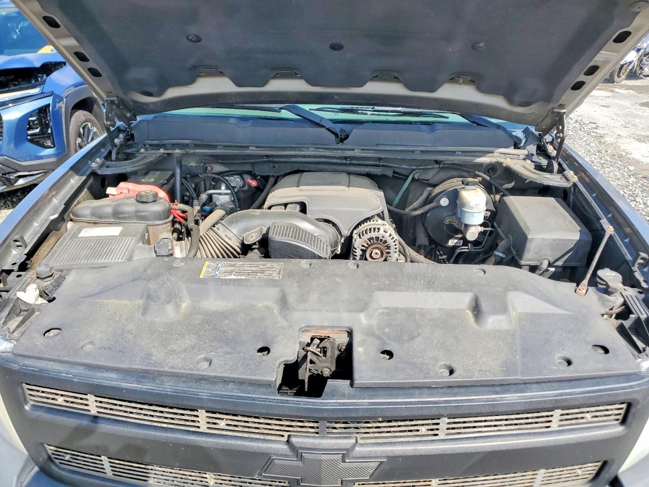 2009 Chevrolet Silverado K1500 White vin: 1GCEK19C29Z167164