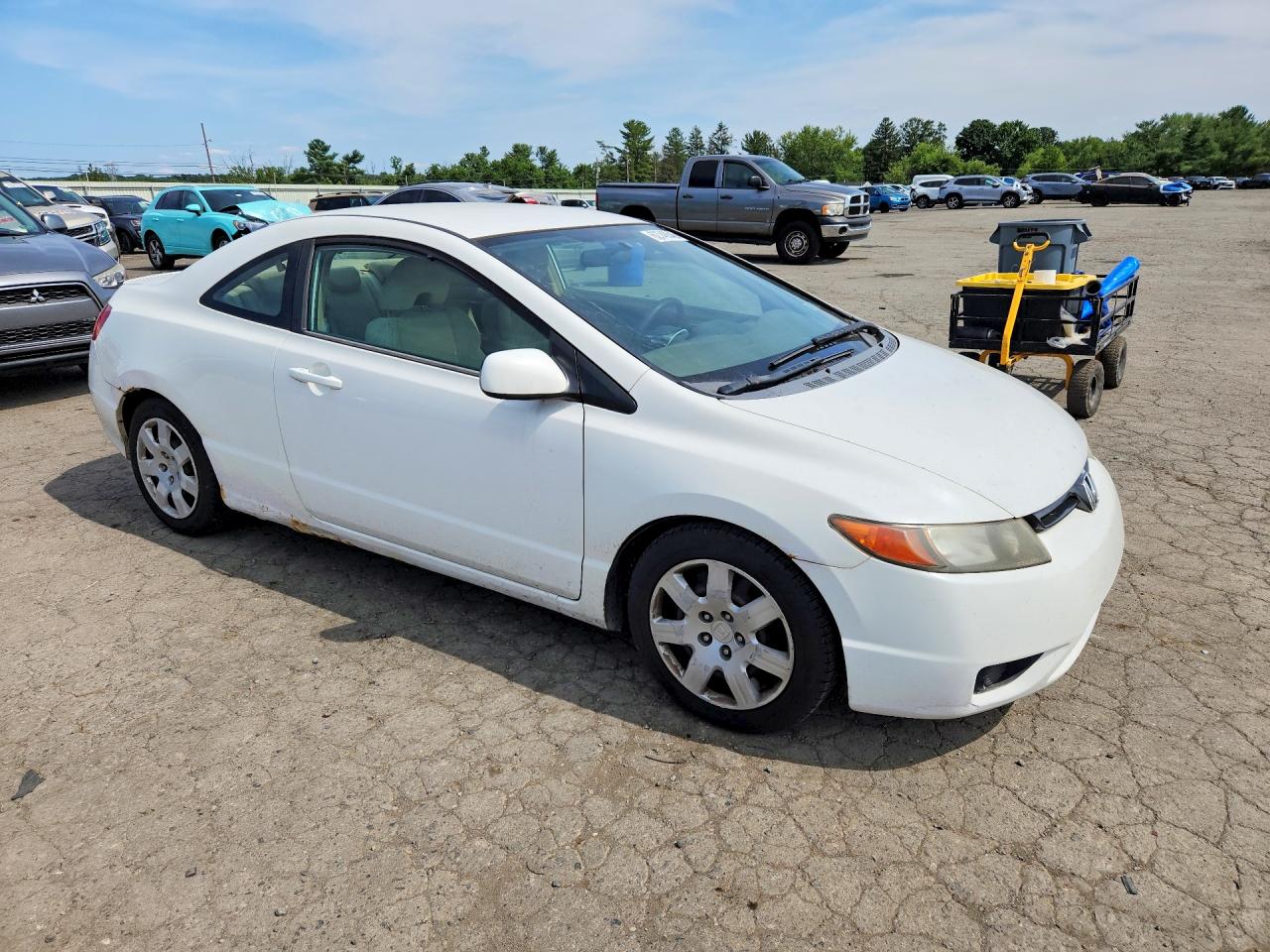 2007 Honda Civic Lx White vin: 2HGFG12647H532131