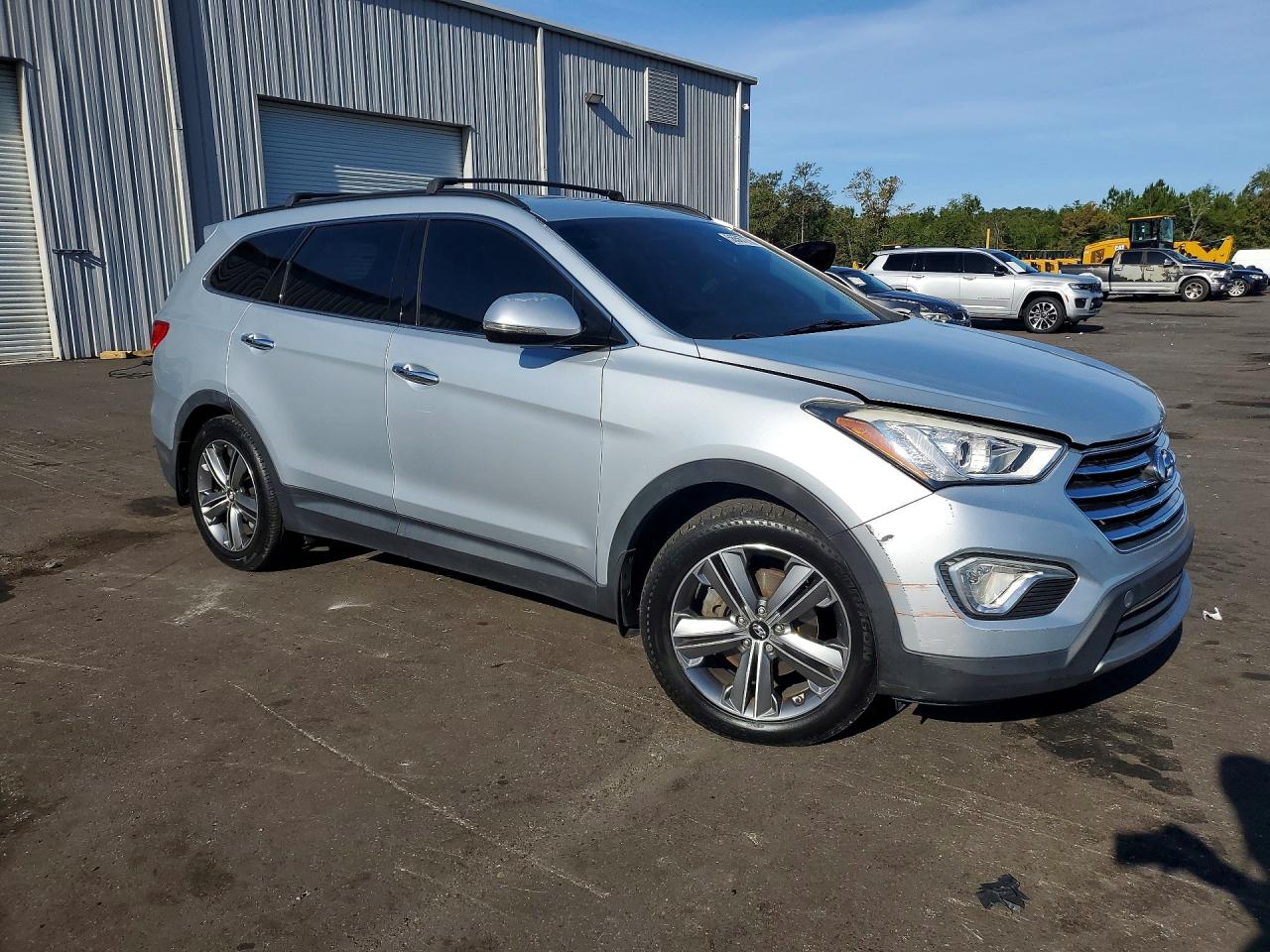 2015 Hyundai Santa Fe Limited Silver vin: KM8SN4HF1FU114225