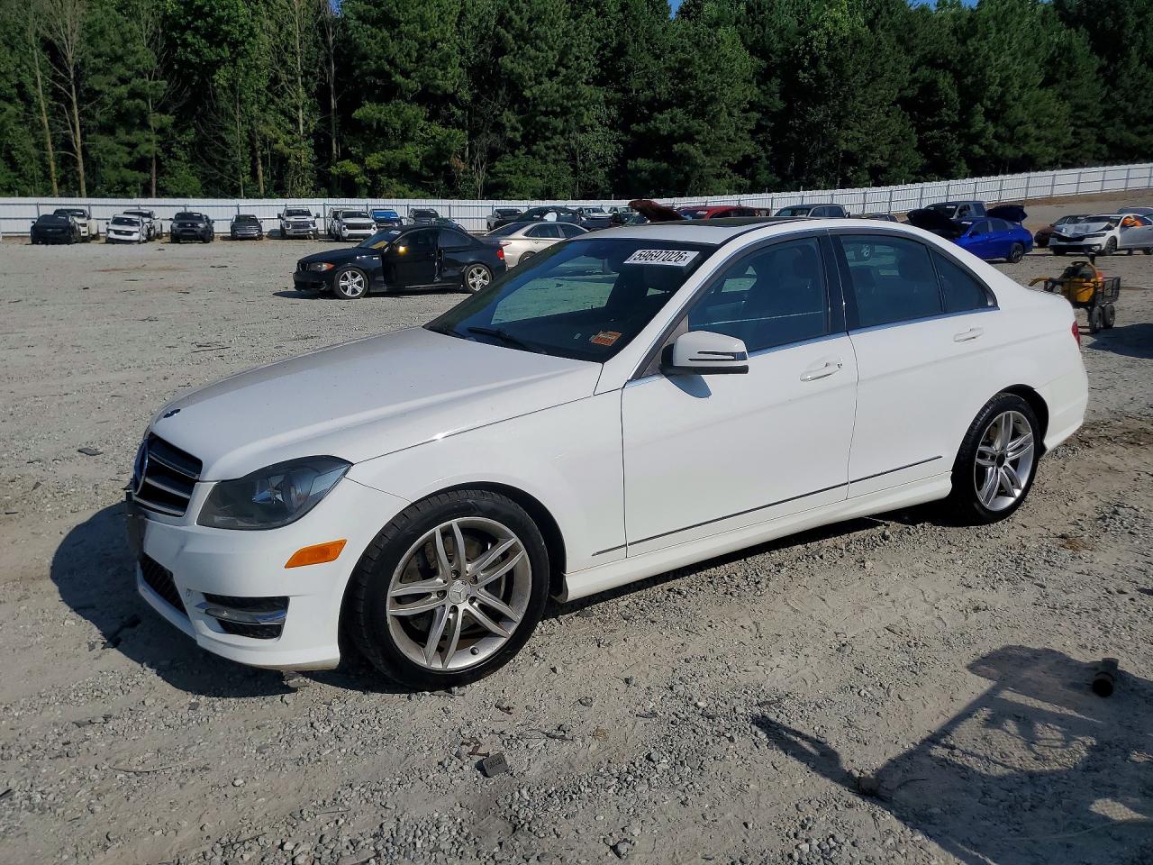 2014 Mercedes-benz C 300 4matic White vin: WDDGF8AB8ER319506
