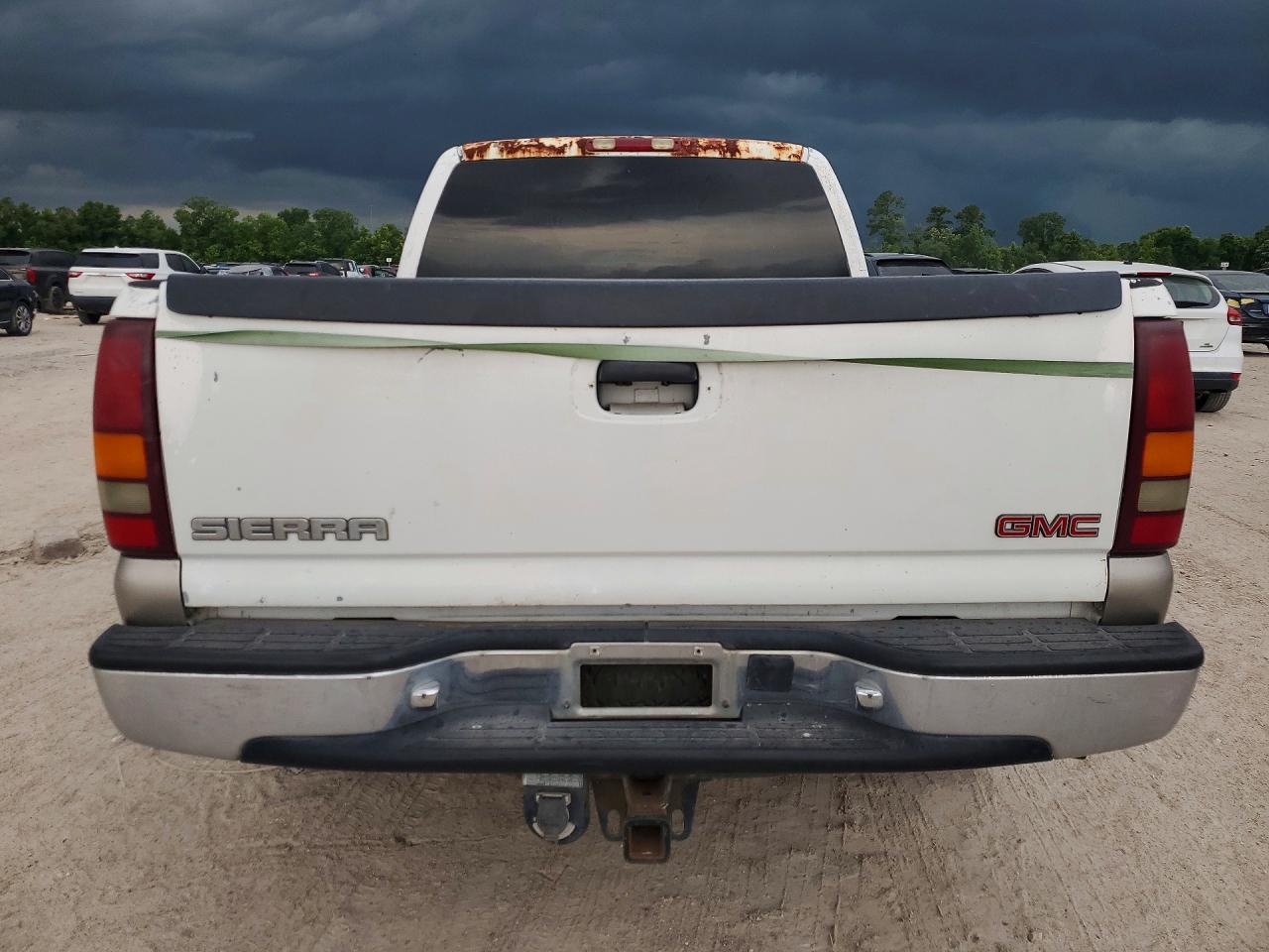2002 Gmc New Sierra C1500 Cream vin: 2GTEC19TX21163018
