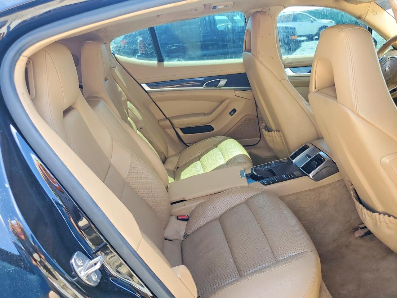 2014 Porsche Panamera 2 Black vin: WP0AA2A71EL010129