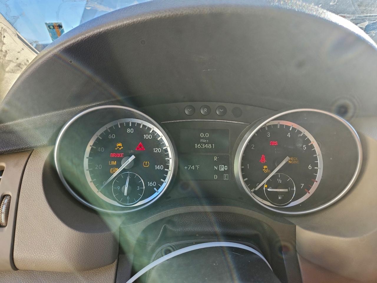 2012 Mercedes-benz R 350 4matic White vin: 4JGCB5HE6CA146210