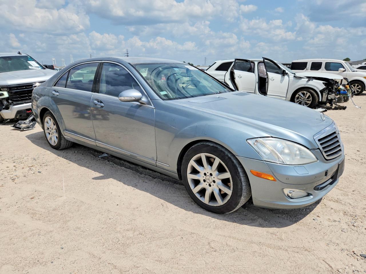2007 Mercedes-benz S 550 4matic Silver vin: WDDNG86XX7A109998