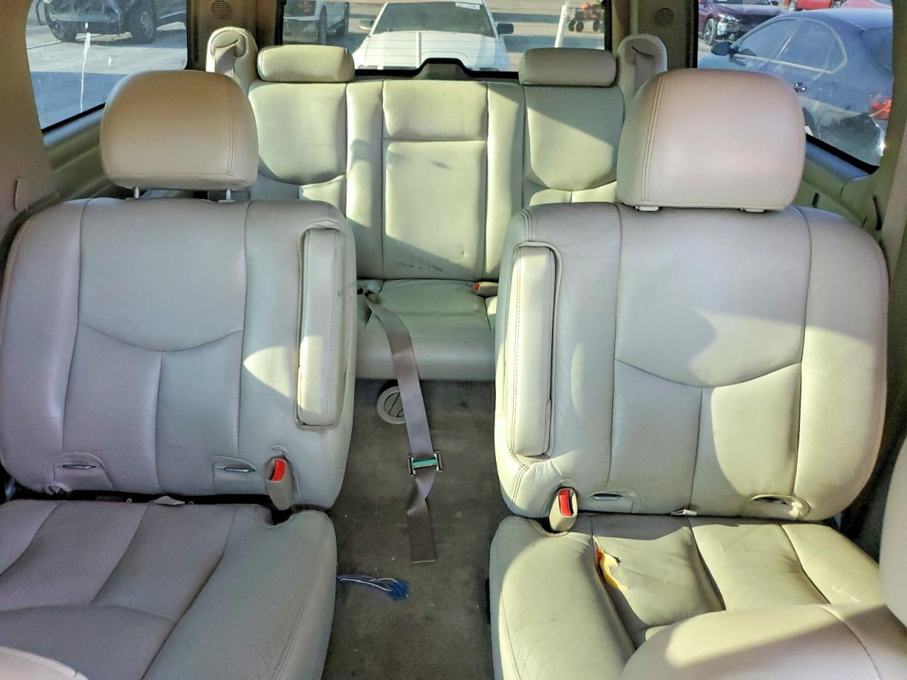 2004 Chevrolet Suburban K1500 Черный vin: 1GNFK16Z74J255400