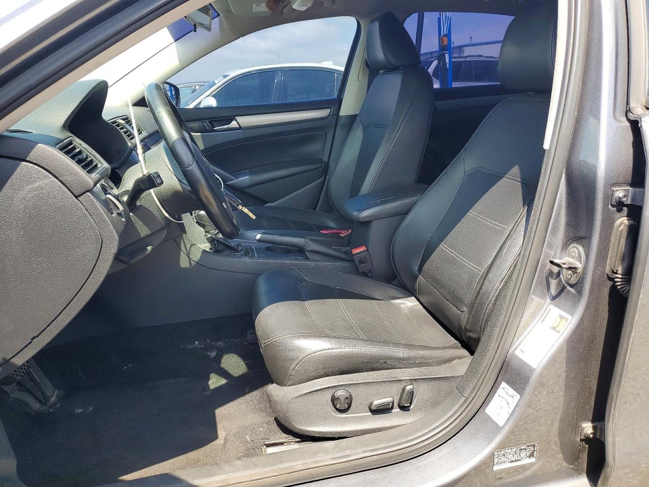 2014 Volkswagen Passat S Gray vin: 1VWAT7A38EC070264