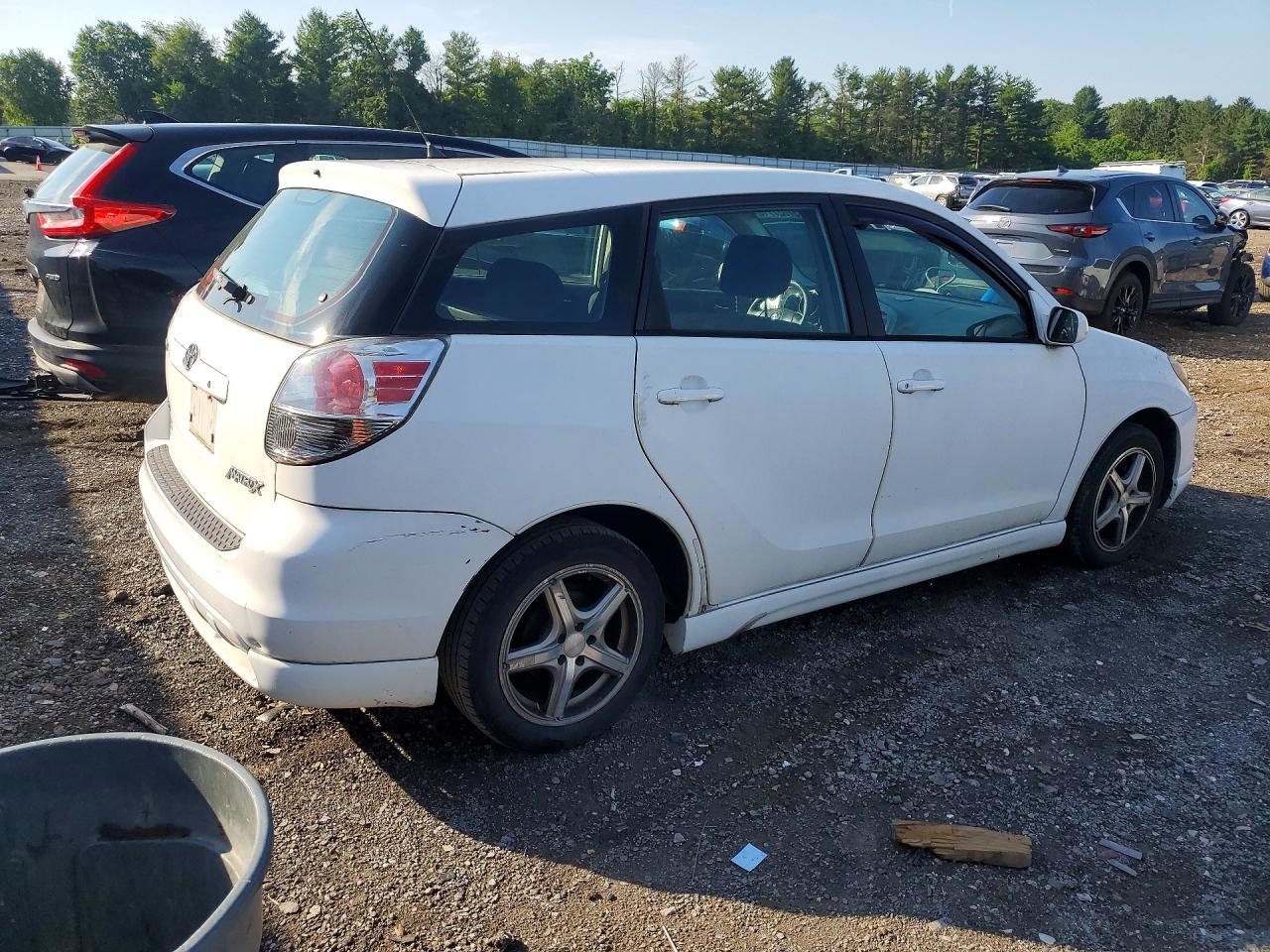 2006 Toyota Corolla Matrix Xr White vin: 2T1KR32E36C590444