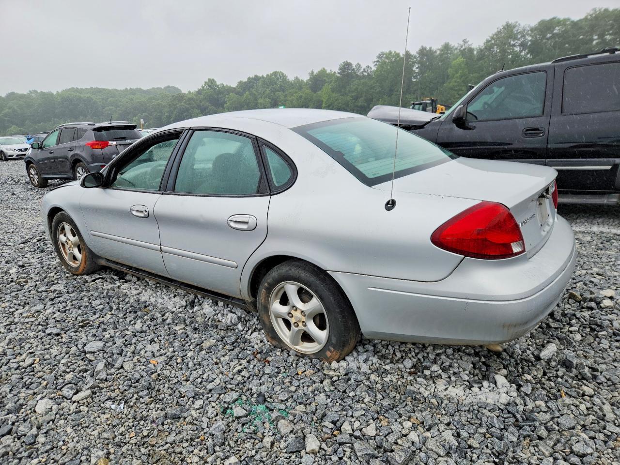 2003 Ford Taurus Ses Silver vin: 1FAFP55203G164671