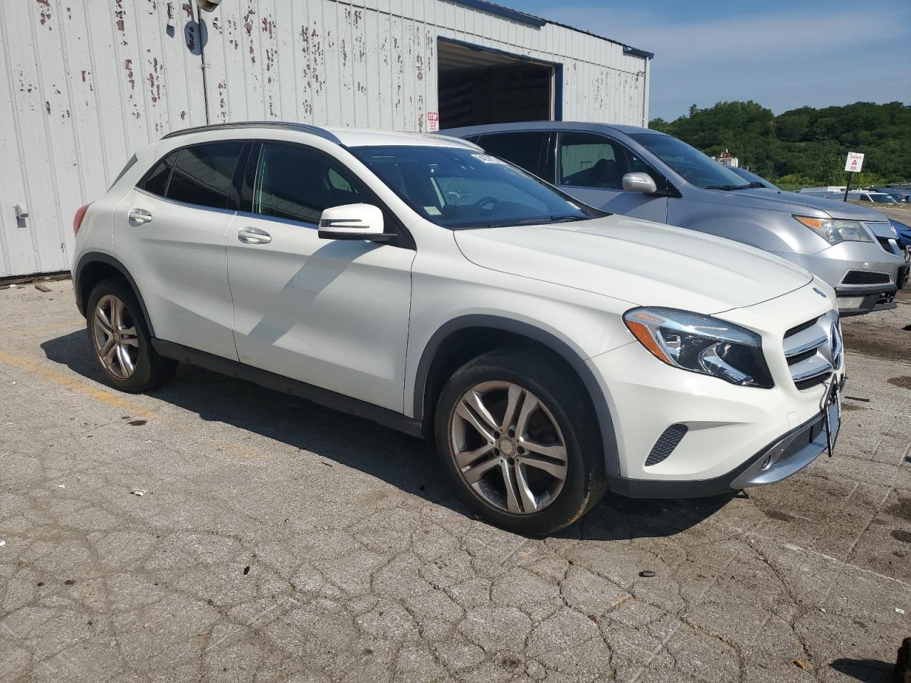 2016 Mercedes-benz Gla 250 4matic Белый vin: WDCTG4GB7GJ234139