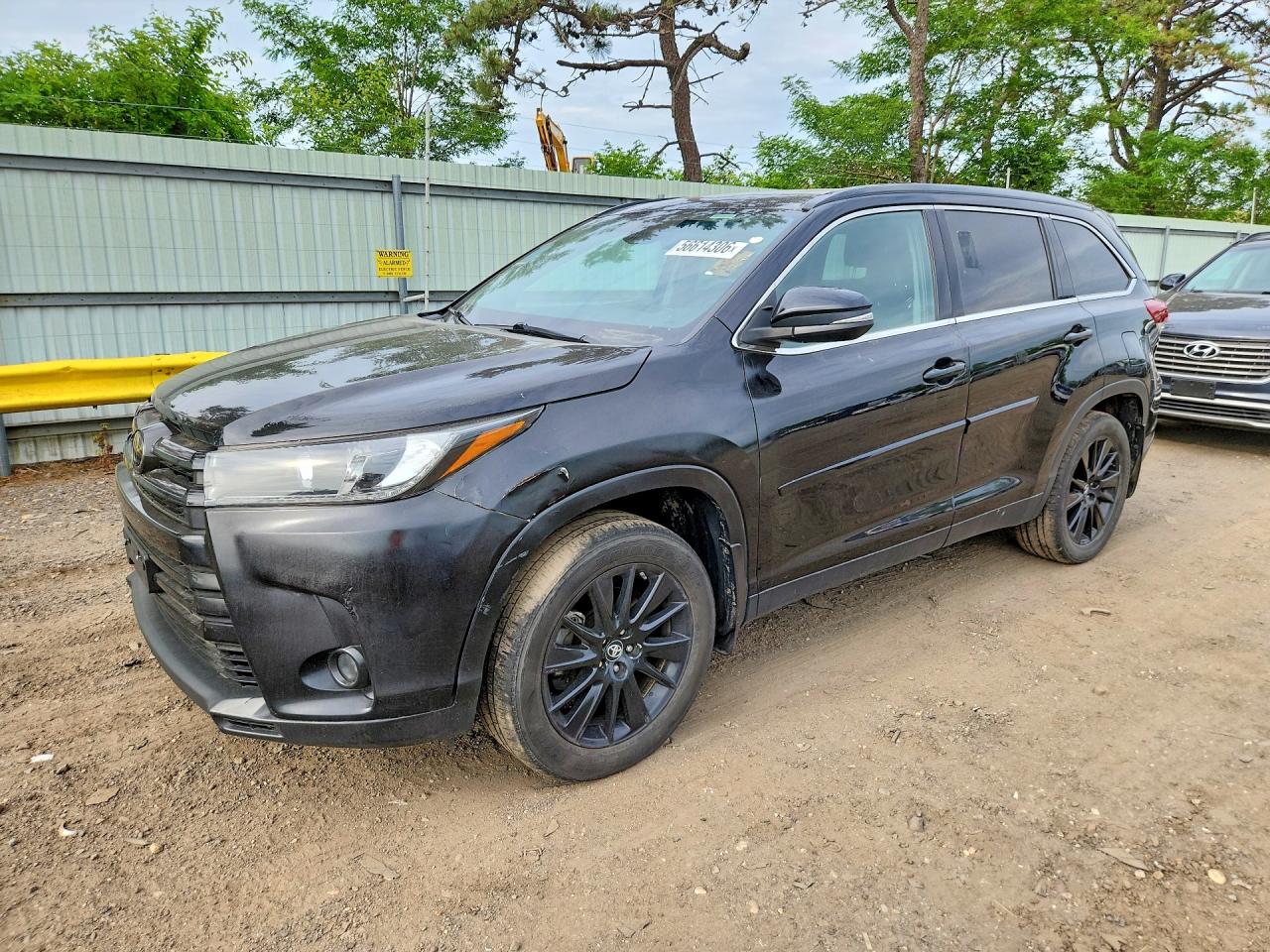 2019 Toyota Highlander Se Black vin: 5TDJZRFH9KS622317