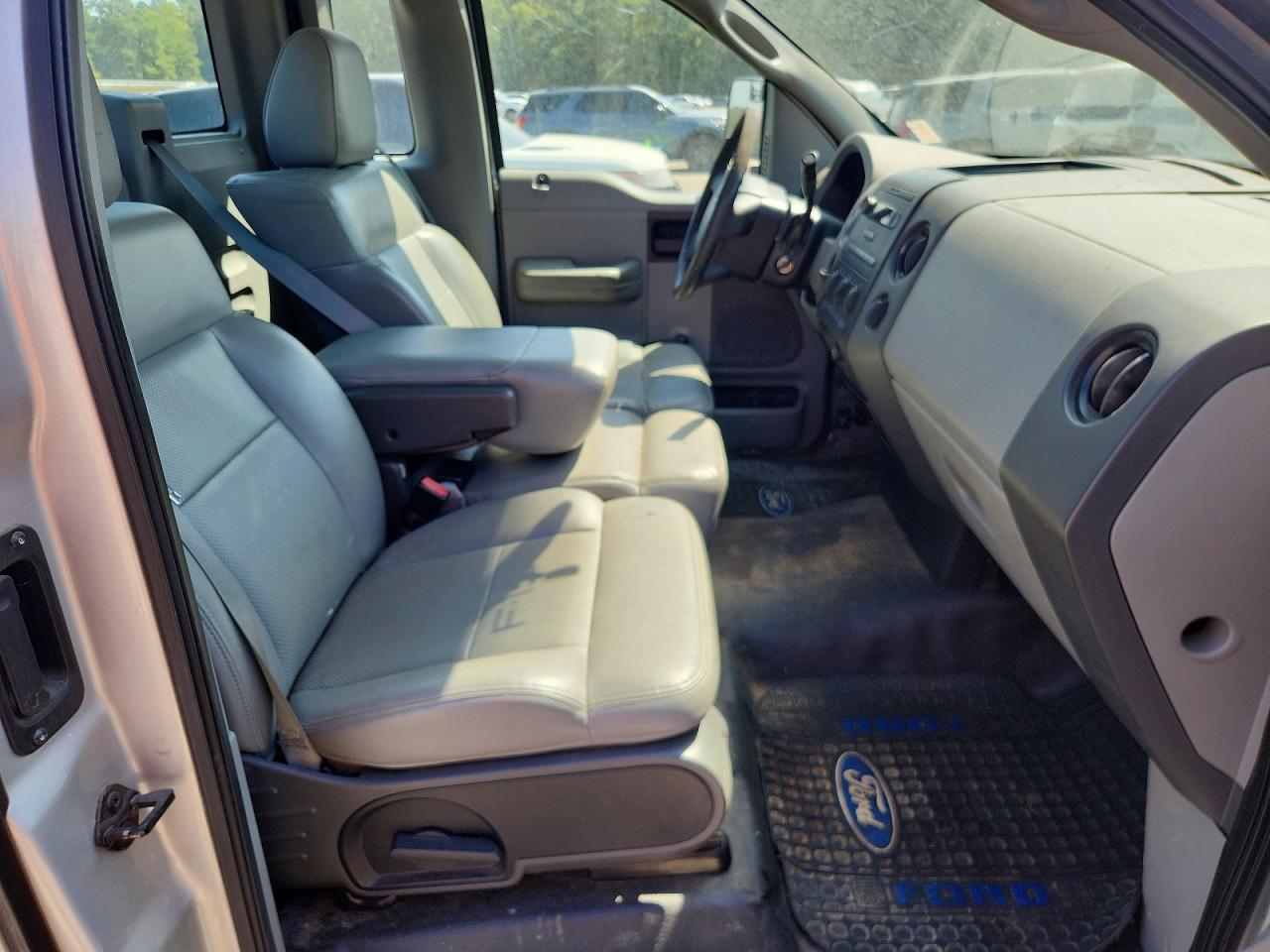 2008 Ford F150 Silver vin: 1FTRF12228KE57399