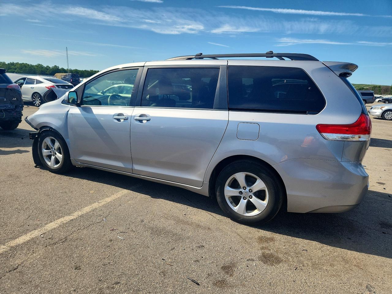 2012 Toyota Sienna Le Silver vin: 5TDKK3DC3CS197742