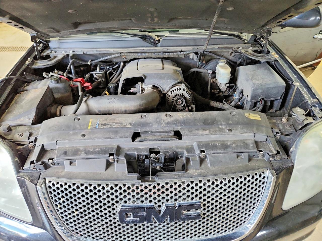2010 Gmc Yukon Denali Black vin: 1GKUKEEFXAR208720