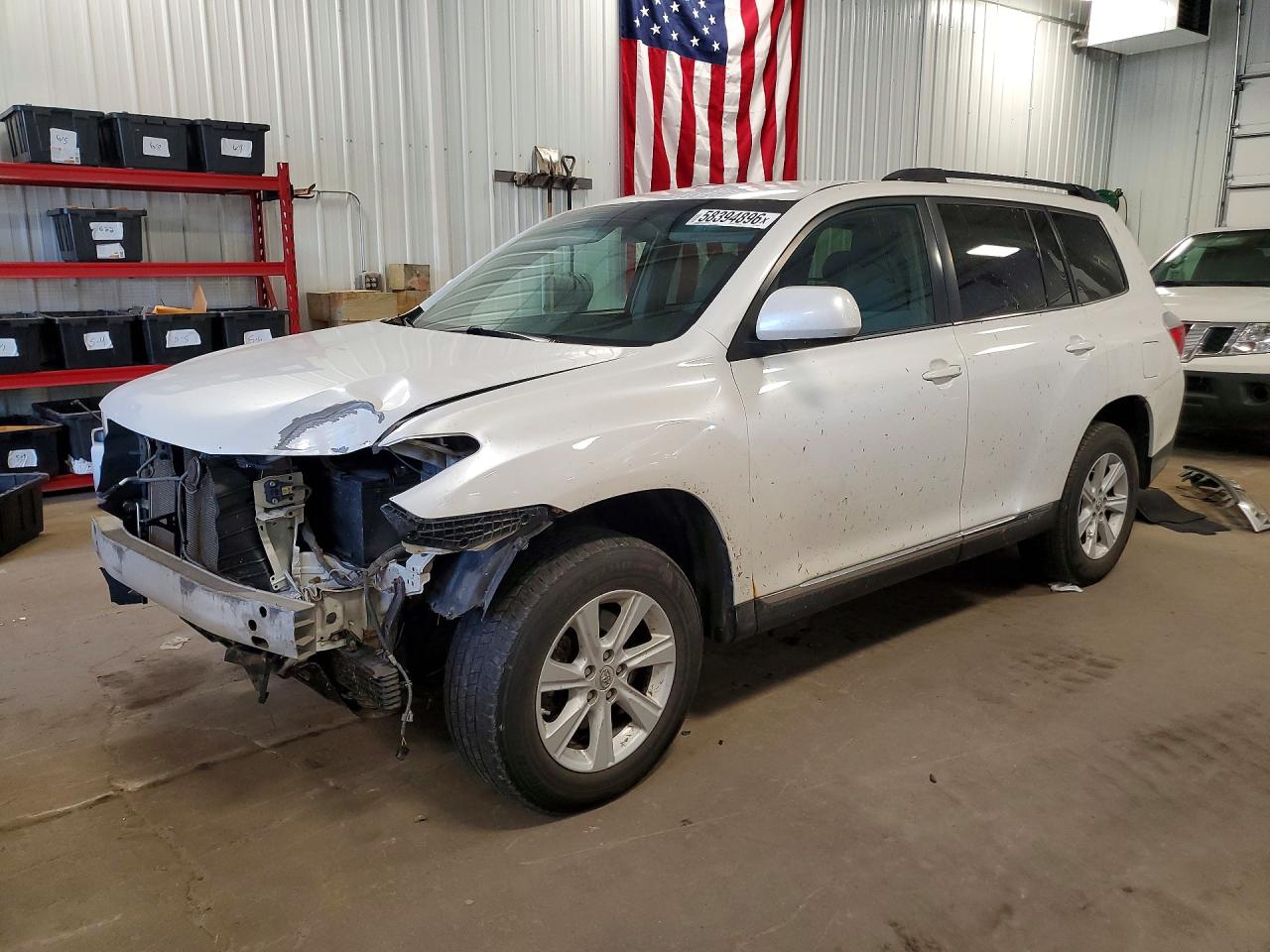 2013 Toyota Highlander Plus Белый vin: 5TDBK3EH6DS226405