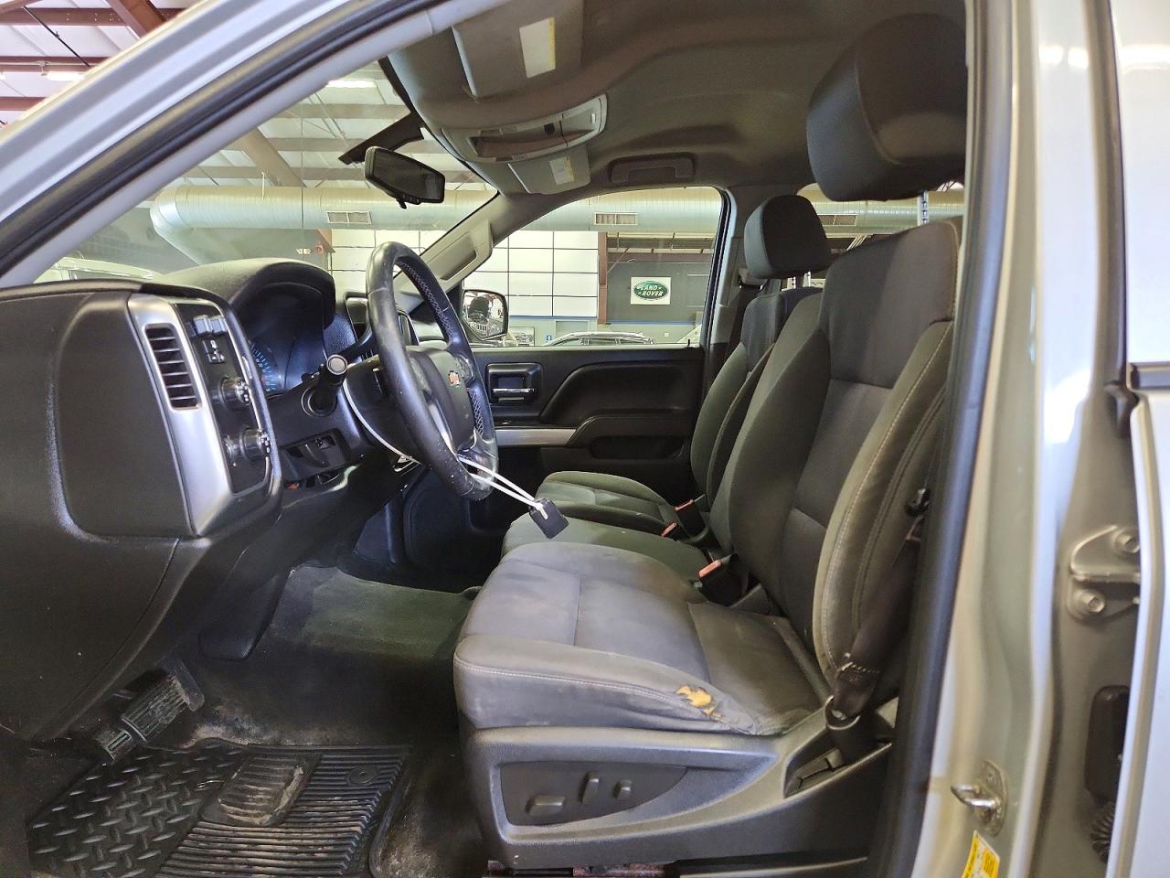 2015 Chevrolet Silverado K1500 Lt Серебряный vin: 1GCVKREC2FZ288731