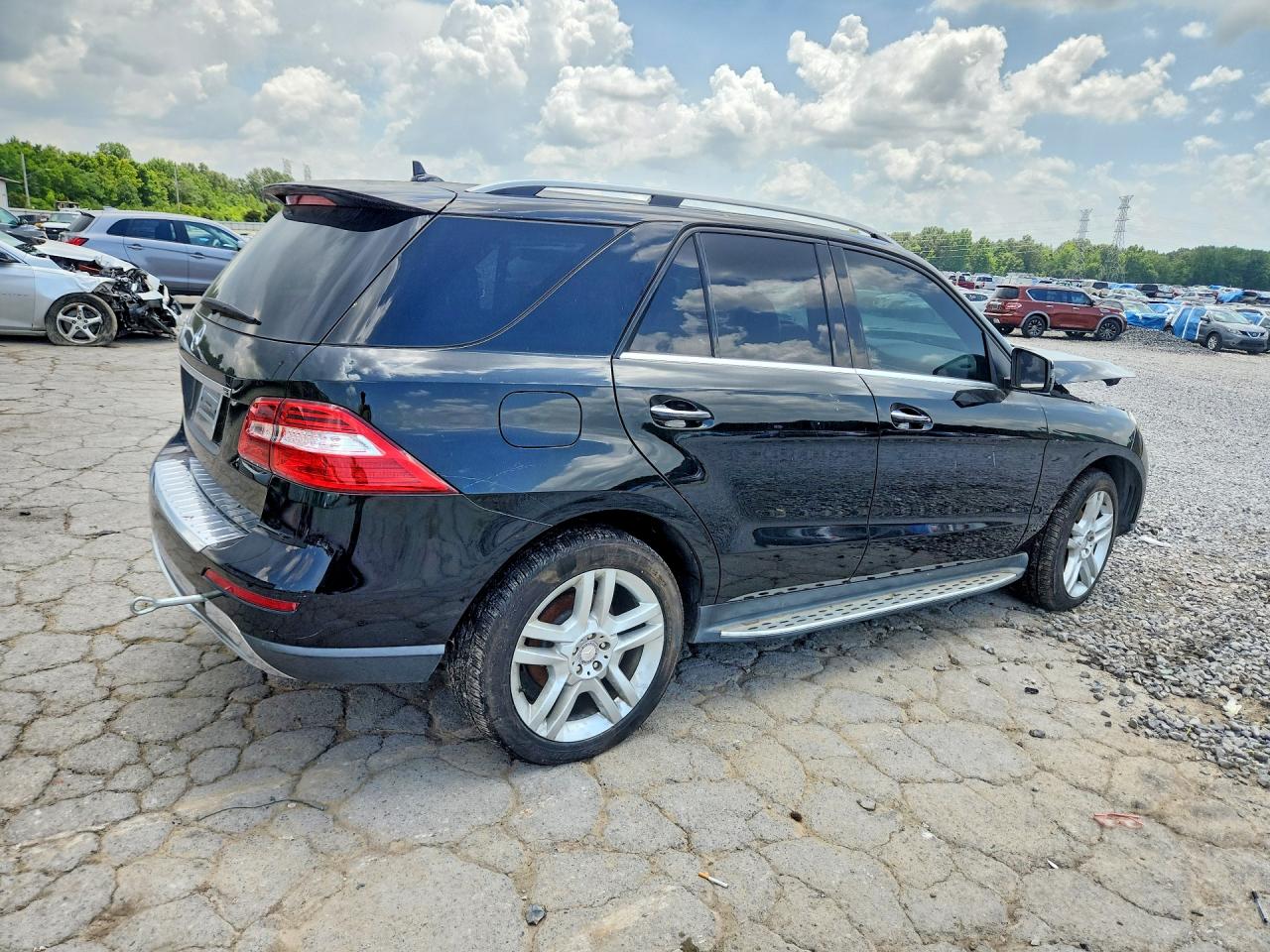2013 Mercedes-benz Ml 350 Black vin: 4JGDA5JB9DA104610