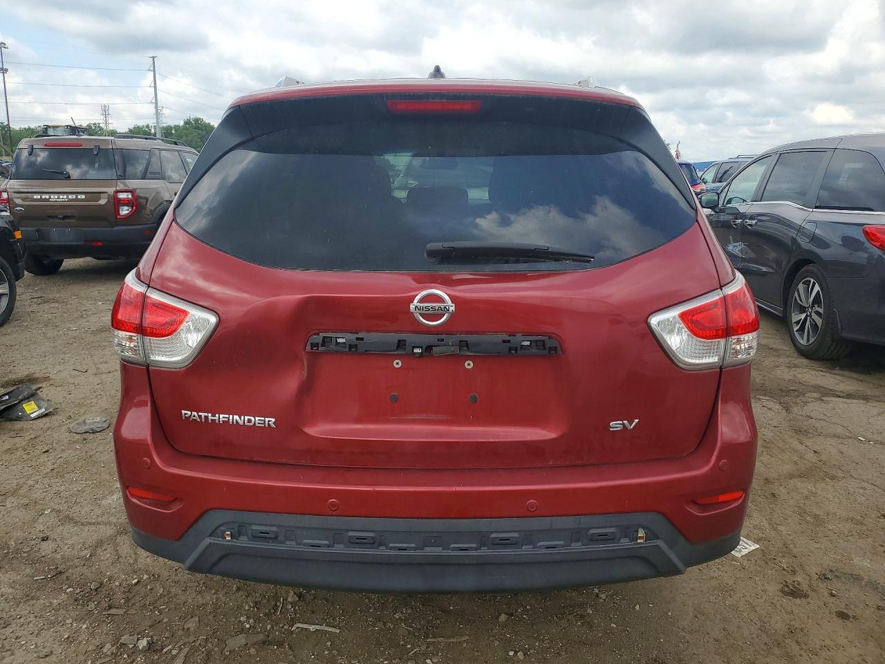 2015 Nissan Pathfinder Sv Красный vin: 5N1AR2MN8FC656705