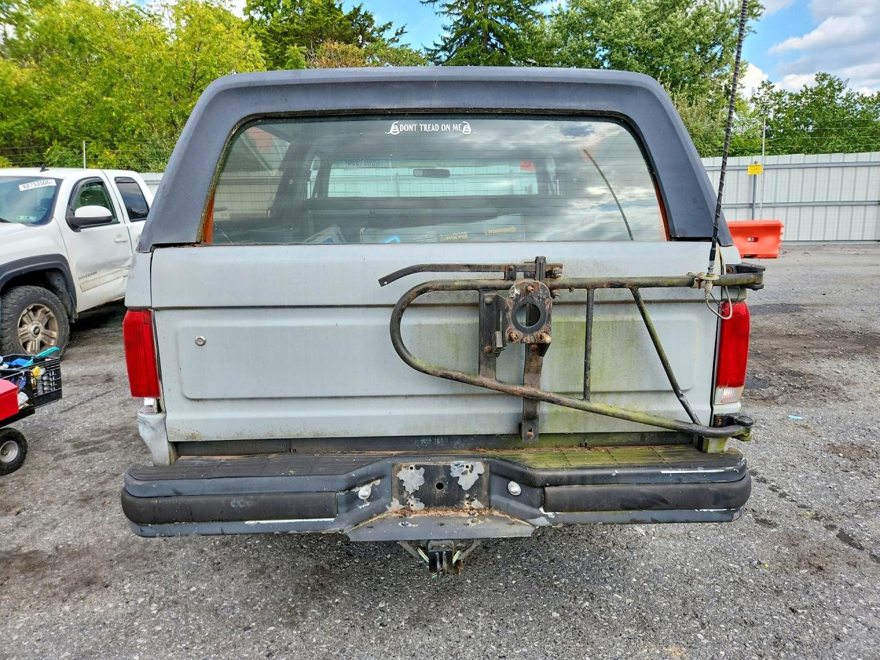 1989 Ford Bronco U100 Gray vin: 1FMEU15N9KLA18899