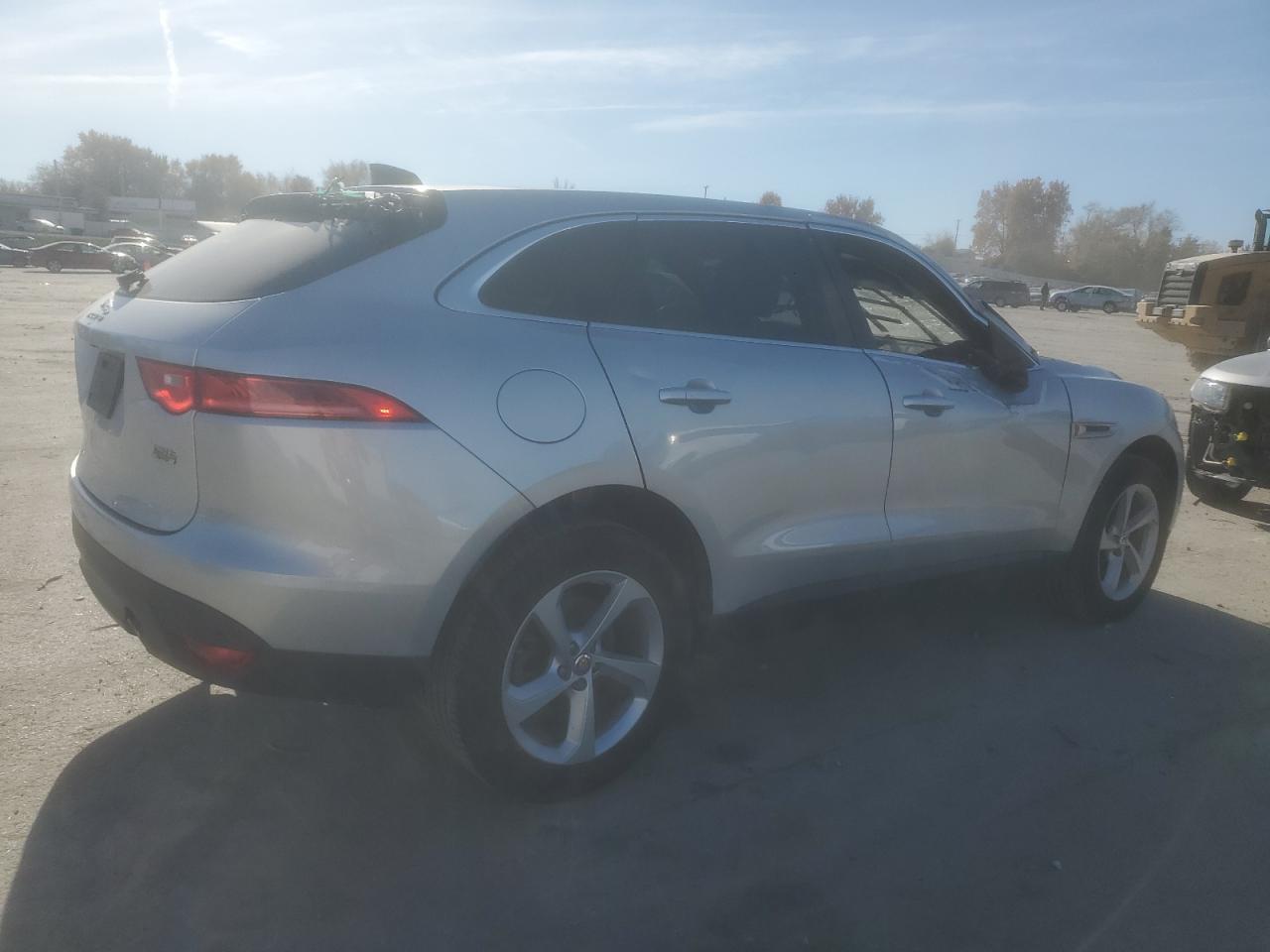 2020 Jaguar F-pace Premium Silver vin: SADCJ2FX0LA632199