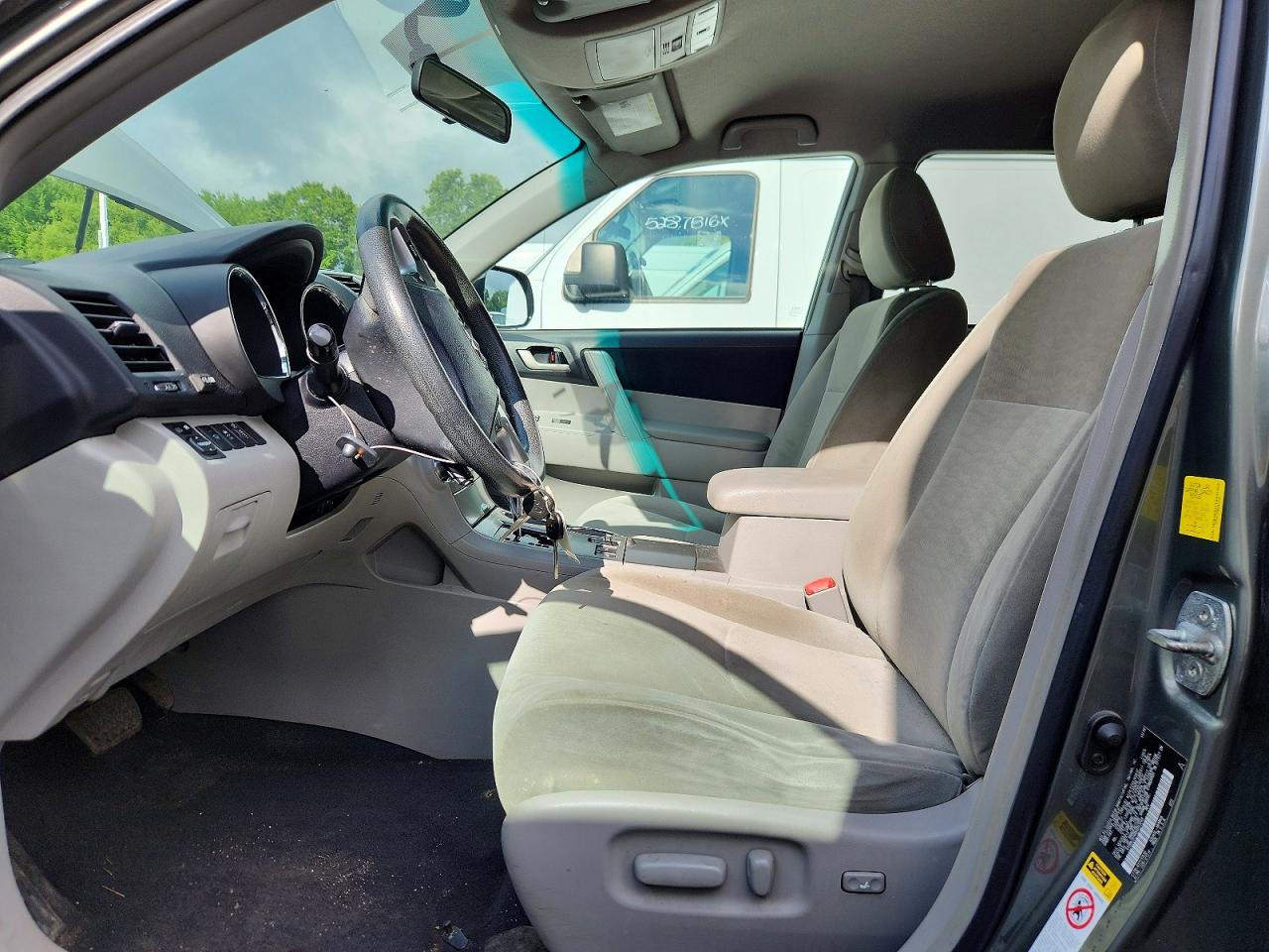 2011 Toyota Highlander Base Gray vin: 5TDBK3EH0BS053249