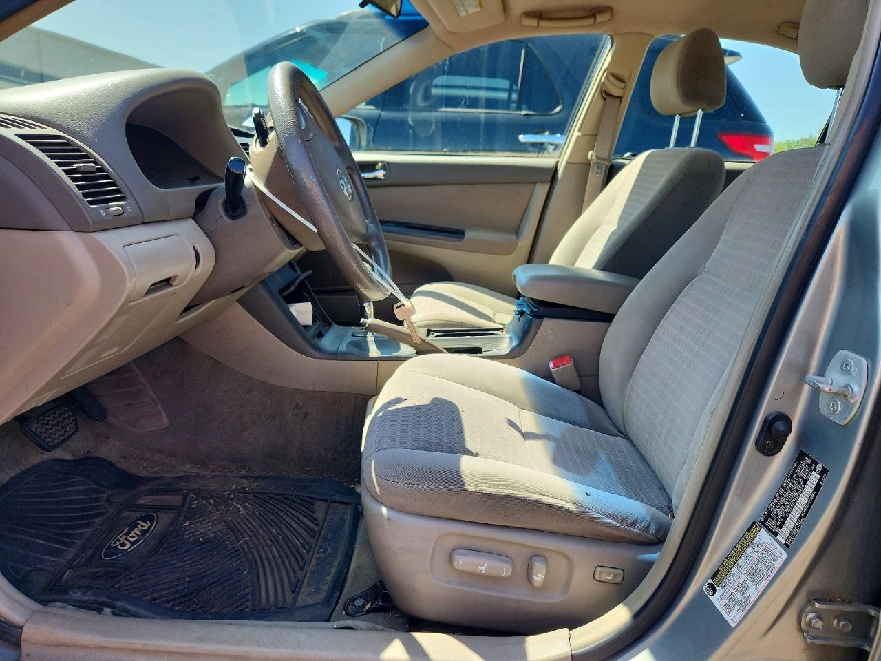 2006 Toyota Camry Le Silver vin: 4T1BE32K16U706076