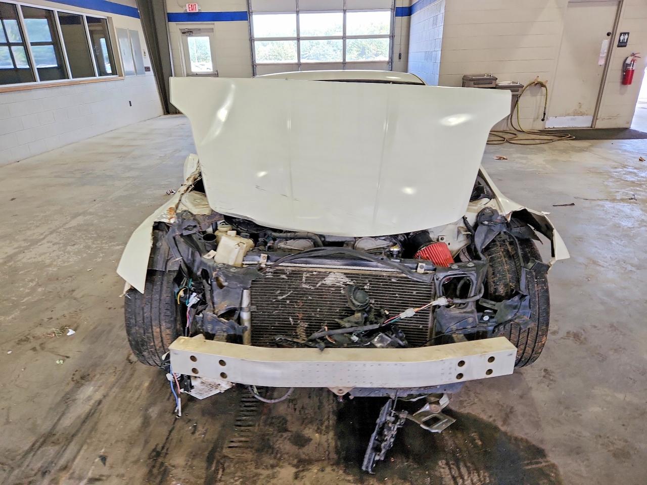 2004 Nissan 350z Base White vin: JN1AZ34D84T152947