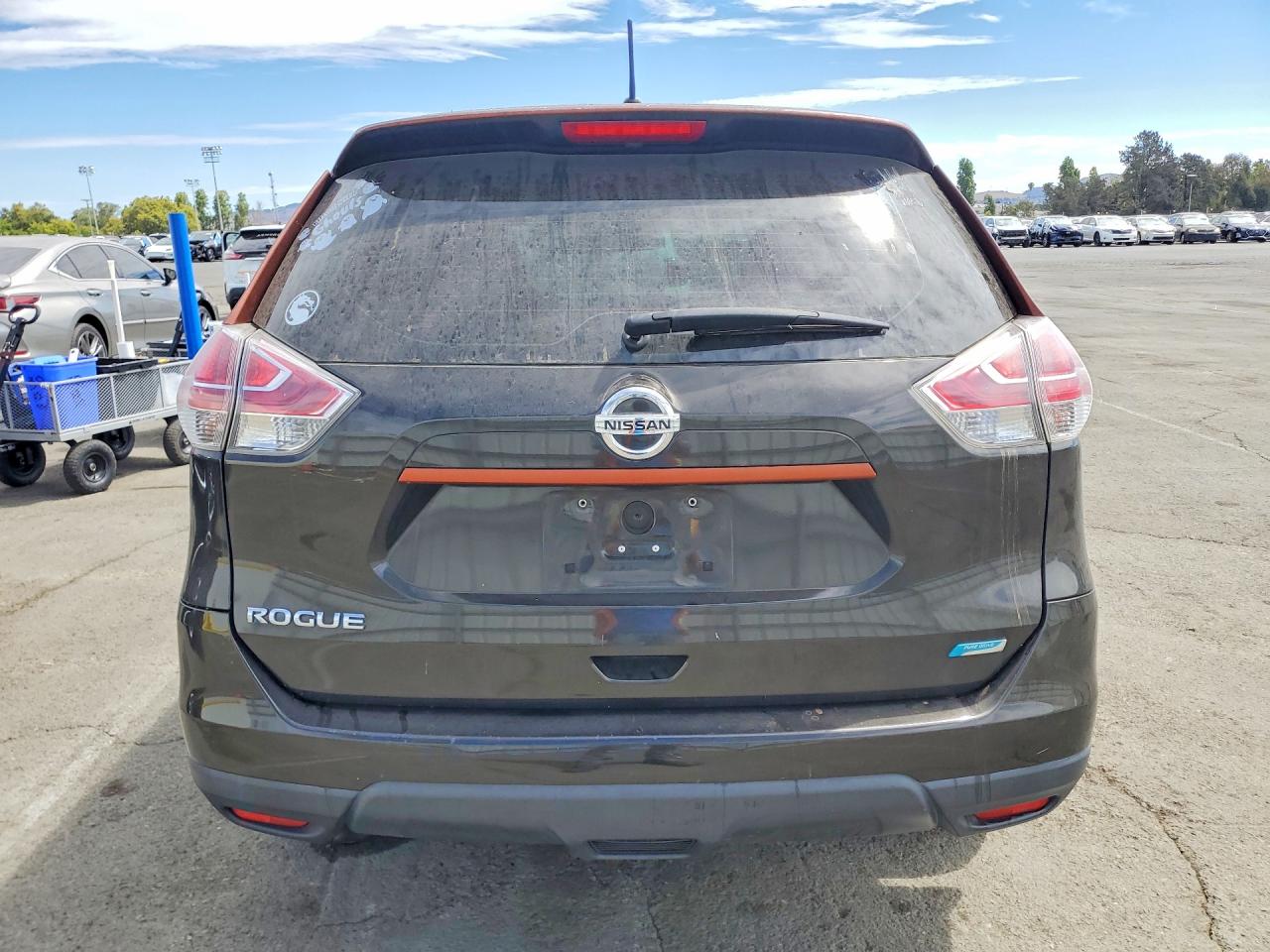 2014 Nissan Rogue S Green vin: 5N1AT2MT0EC803016