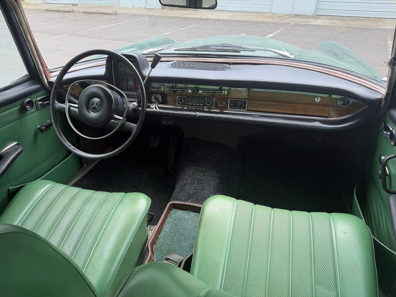 1968 Mercedes-benz 230s Automatic Green vin: 11101012108481
