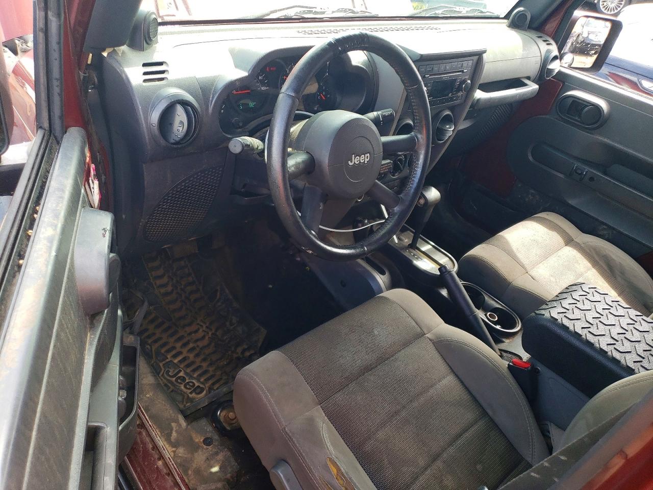 2007 Jeep Wrangler X Burgundy vin: 1J4GA391X7L151908