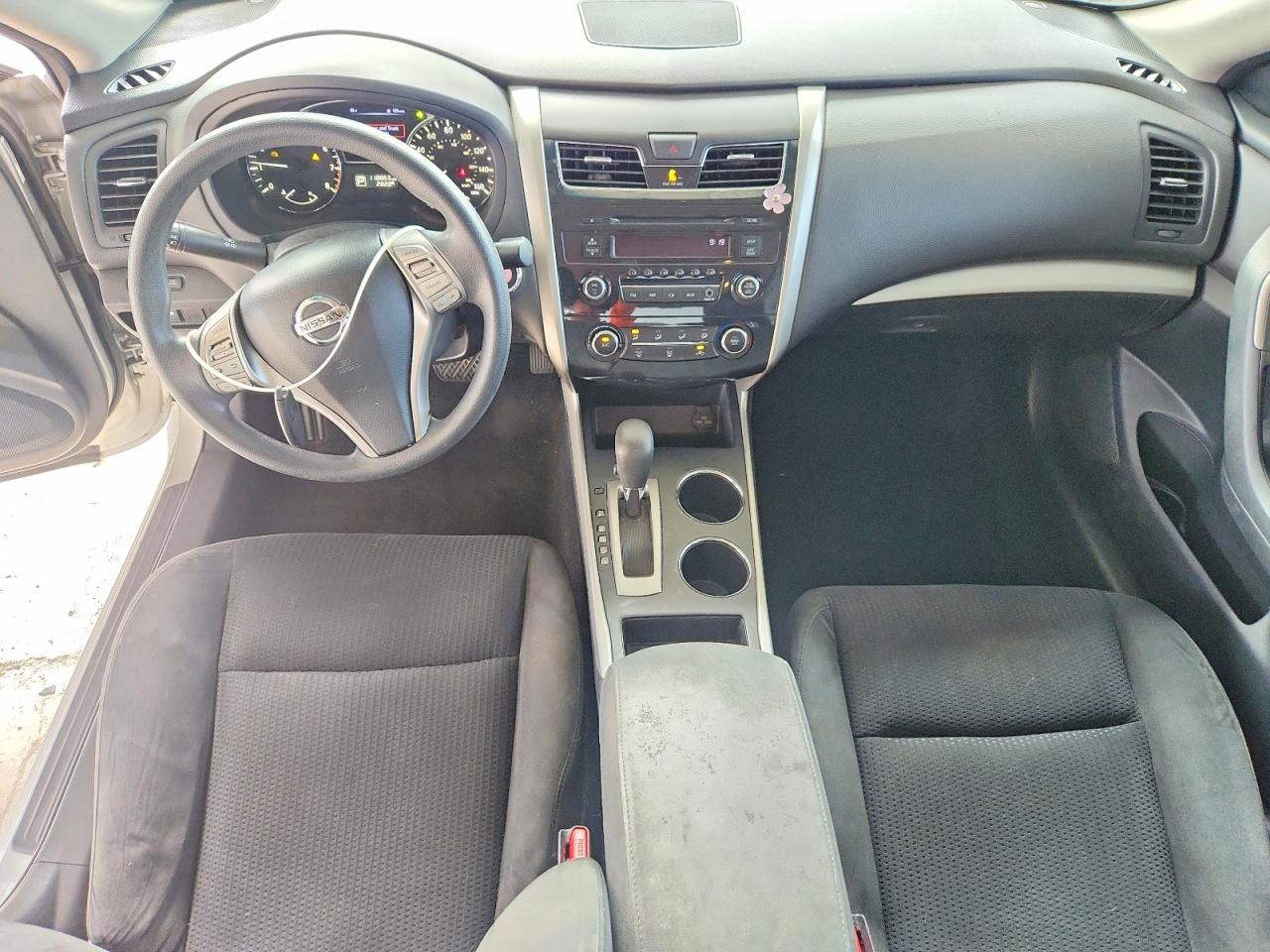 2015 Nissan Altima 2.5 S Silver vin: 1N4AL3AP9FC215723