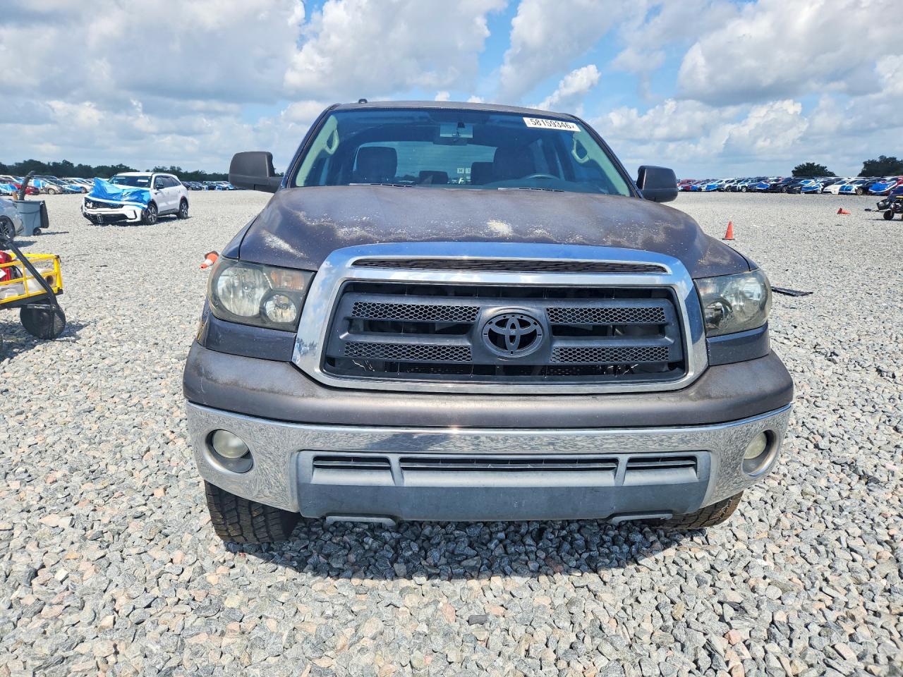2011 Toyota Tundra Crewmax Sr5 Серый vin: 5TFEY5F14BX114301