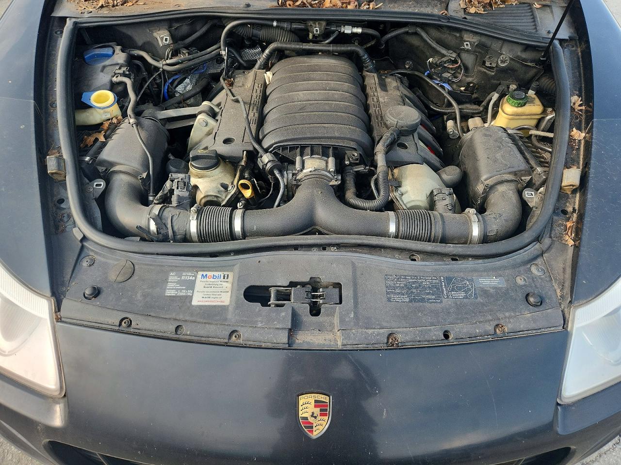 2010 Porsche Cayenne Gts Black vin: WP1AD2AP3ALA60255