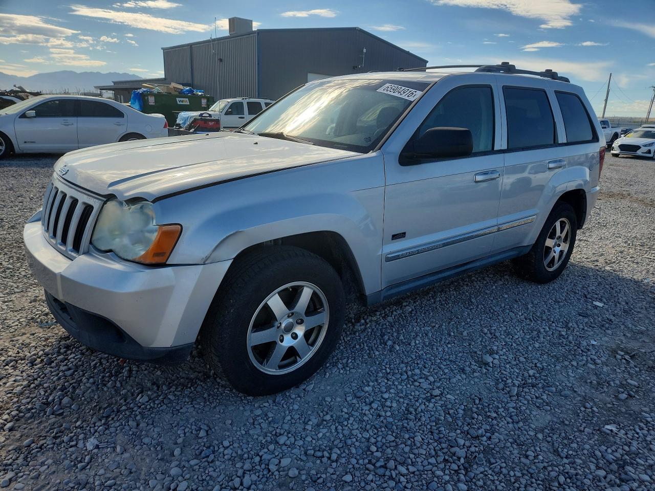 2009 Jeep Grand Cherokee Laredo Silver vin: 1J8GR48K89C549550