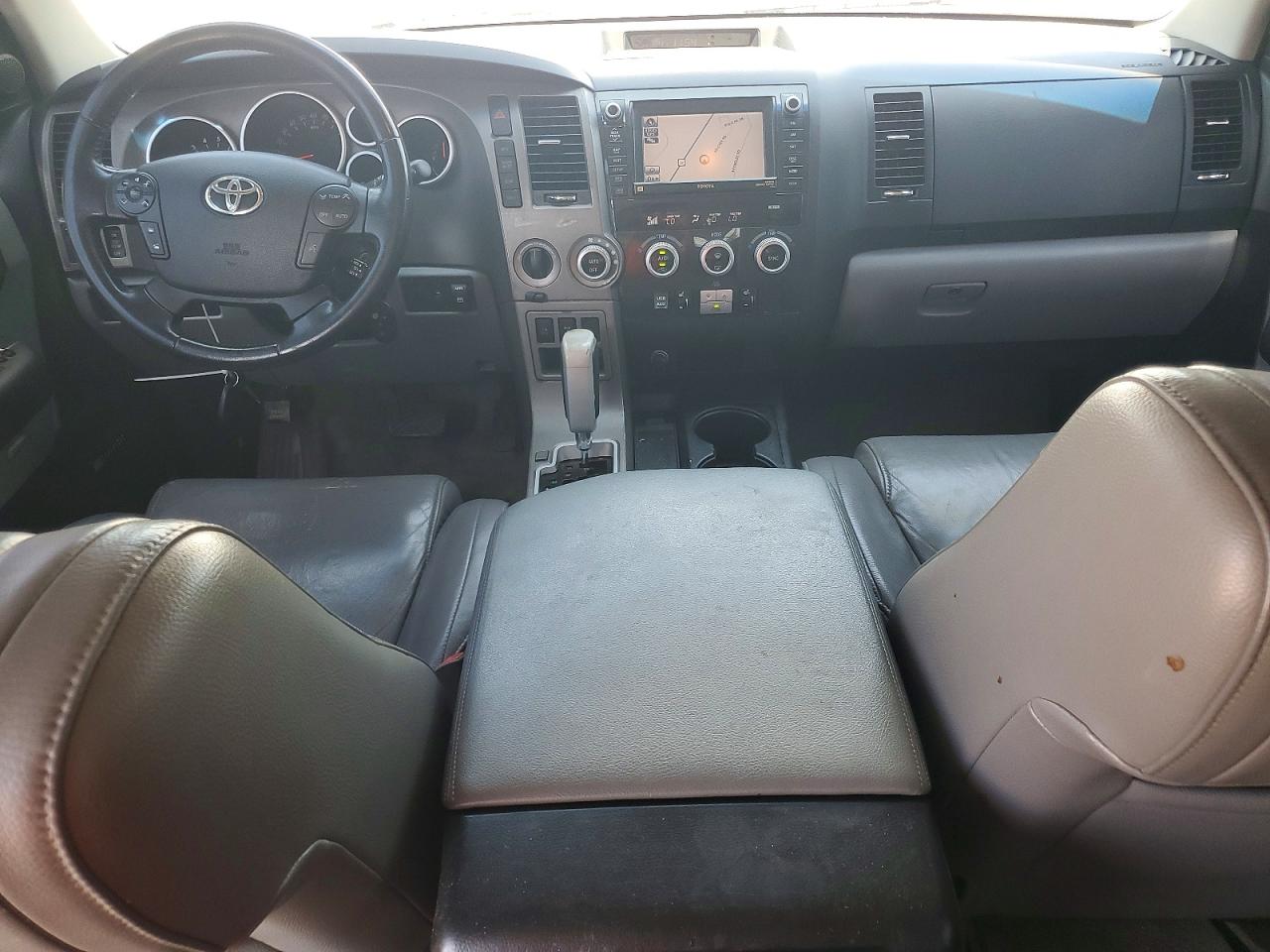 2010 Toyota Sequoia Limited Silver vin: 5TDJW5G1XAS026084