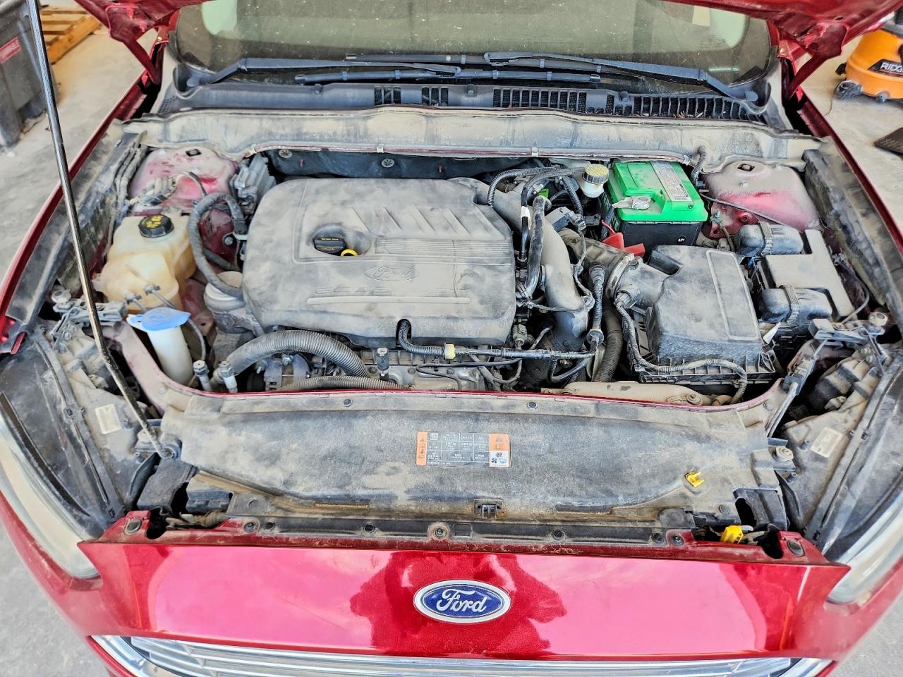 2015 Ford Fusion Se Красный vin: 3FA6P0HD8FR225455