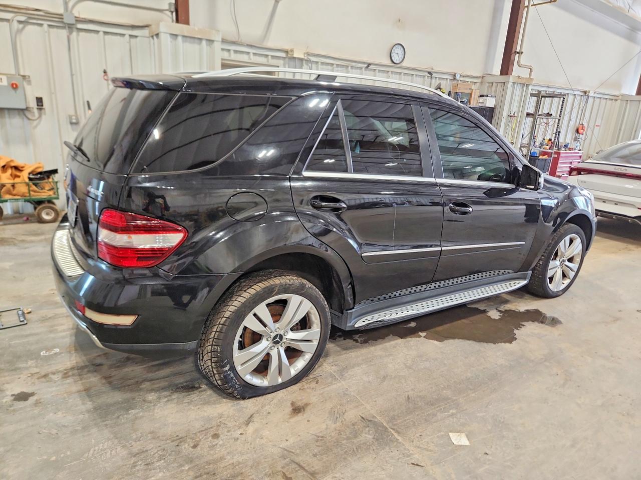 2011 Mercedes-benz Ml 350 4matic Black vin: 4JGBB8GB5BA717012