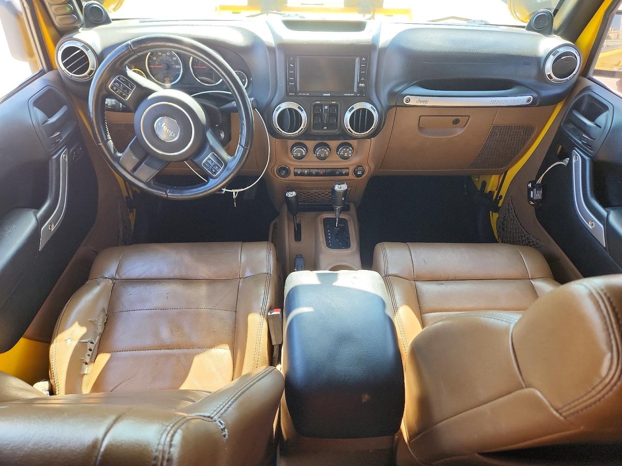 2011 Jeep Wrangler Unlimited Sahara Yellow vin: 1J4HA5H12BL530282