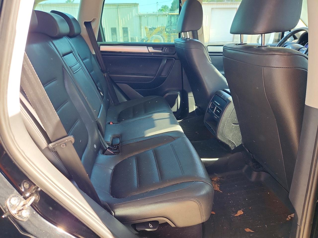 2012 Volkswagen Touareg V6 Black vin: WVGEF9BP0CD008157