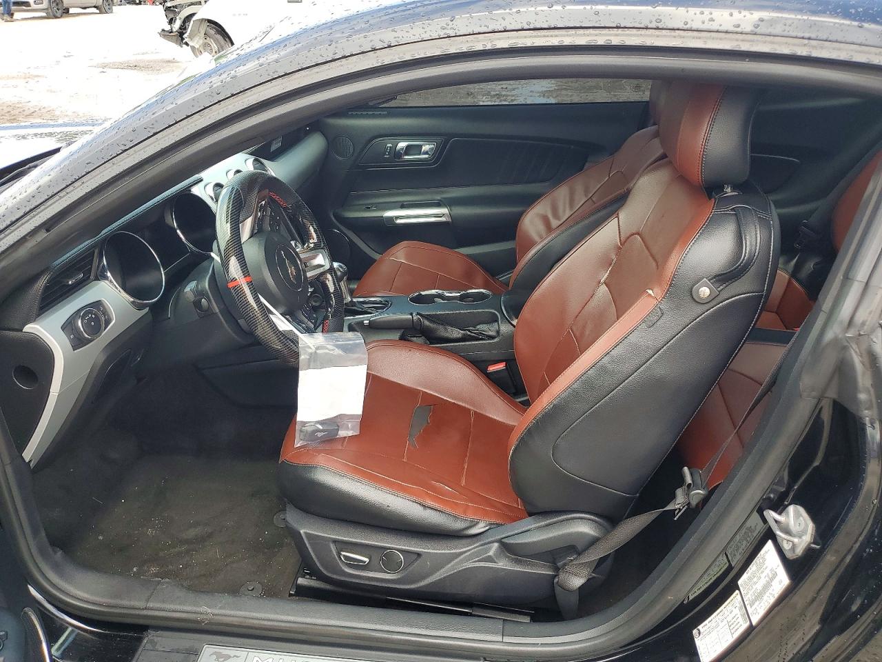 2015 Ford Mustang Черный vin: 1FA6P8THXF5357516