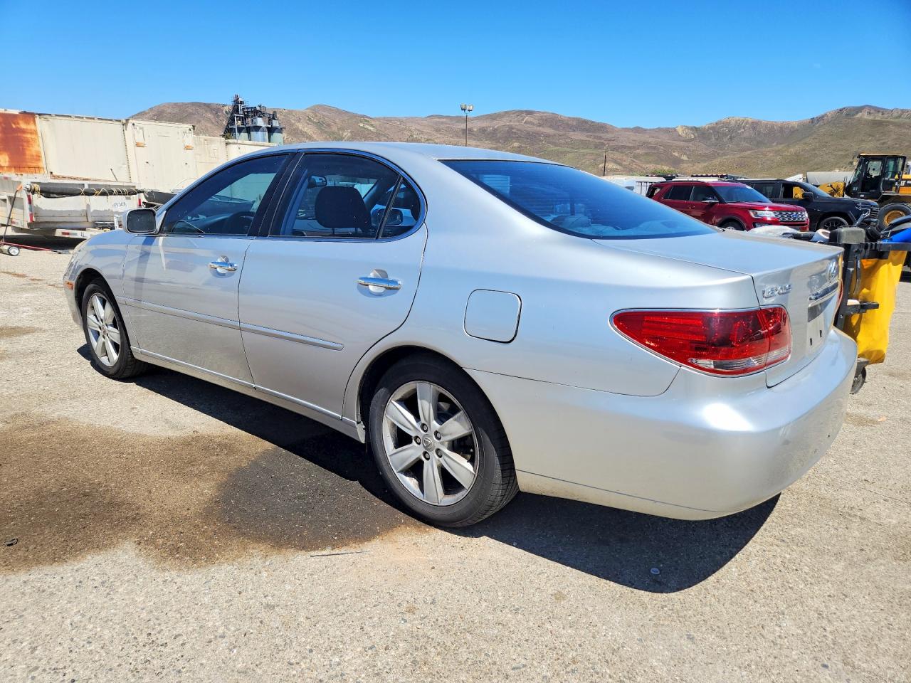 2005 Lexus Es 330 Silver vin: JTHBA30G055136710