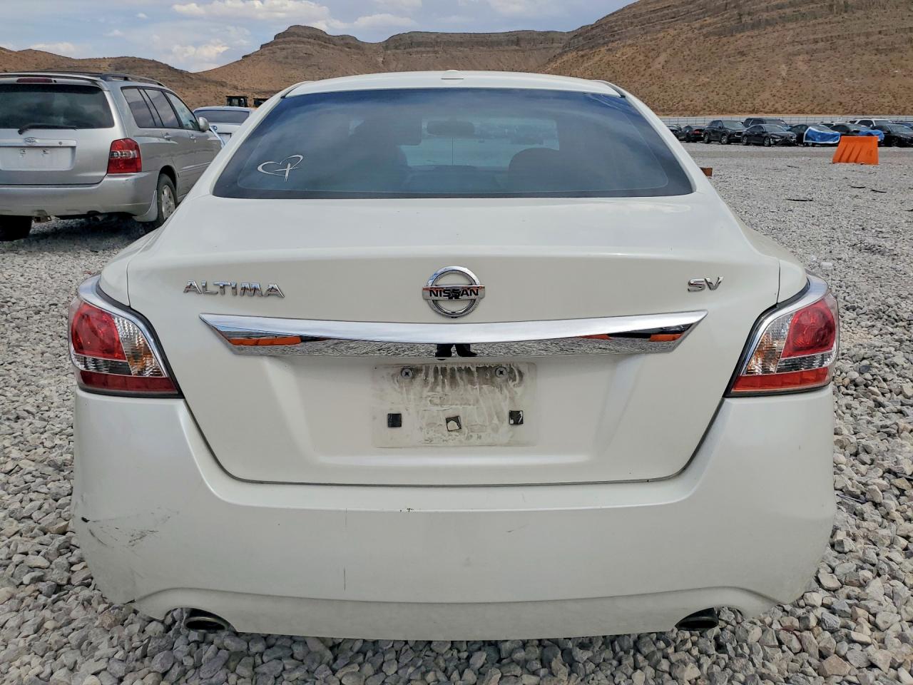2015 Nissan Altima 2.5 Sv White vin: 1N4AL3AP9FC494252