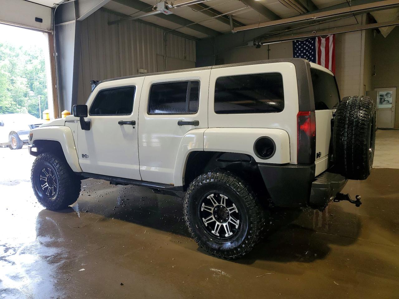2006 Hummer H3 White vin: 5GTDN136068306921