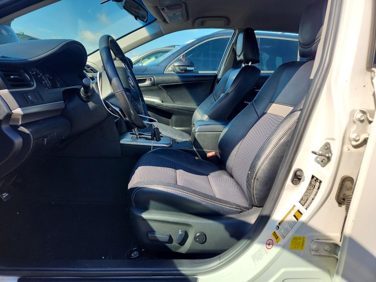 2013 Toyota Camry Se White vin: 4T1BF1FK7DU717303