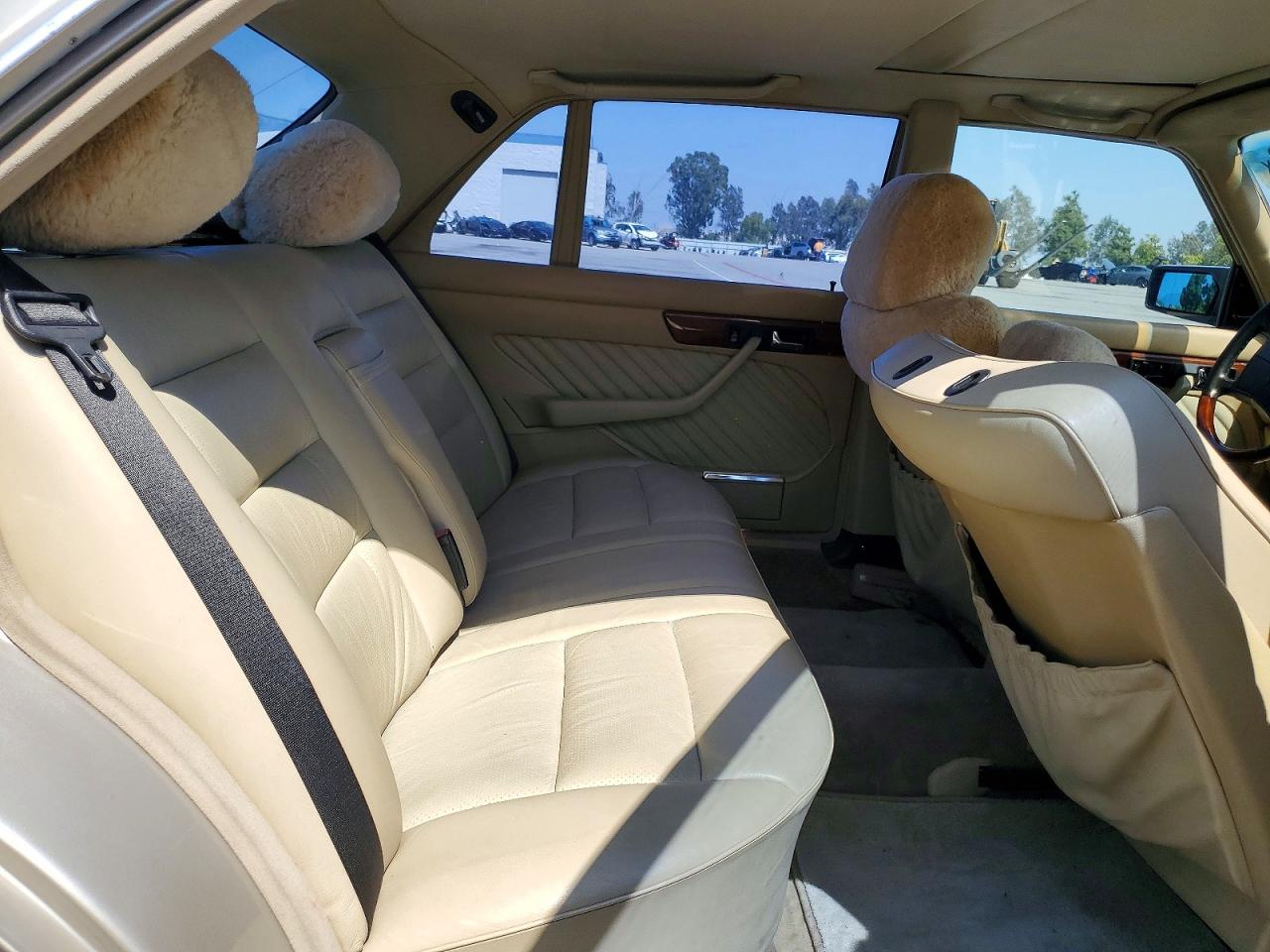 1991 Mercedes-benz 420 Sel Кремовый vin: WDBCA35E5MA606716