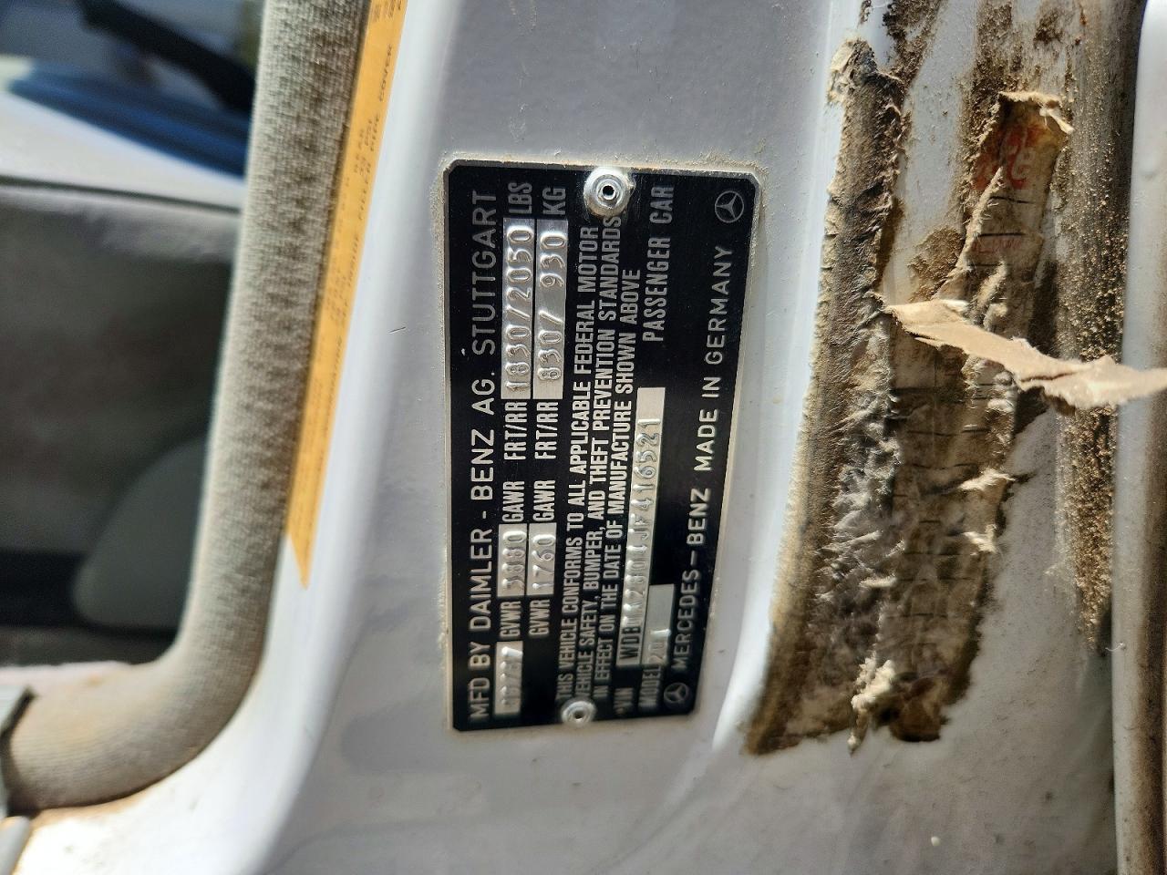 1988 Mercedes-benz 190 E 2.3 White vin: WDBDA28D4JF416521