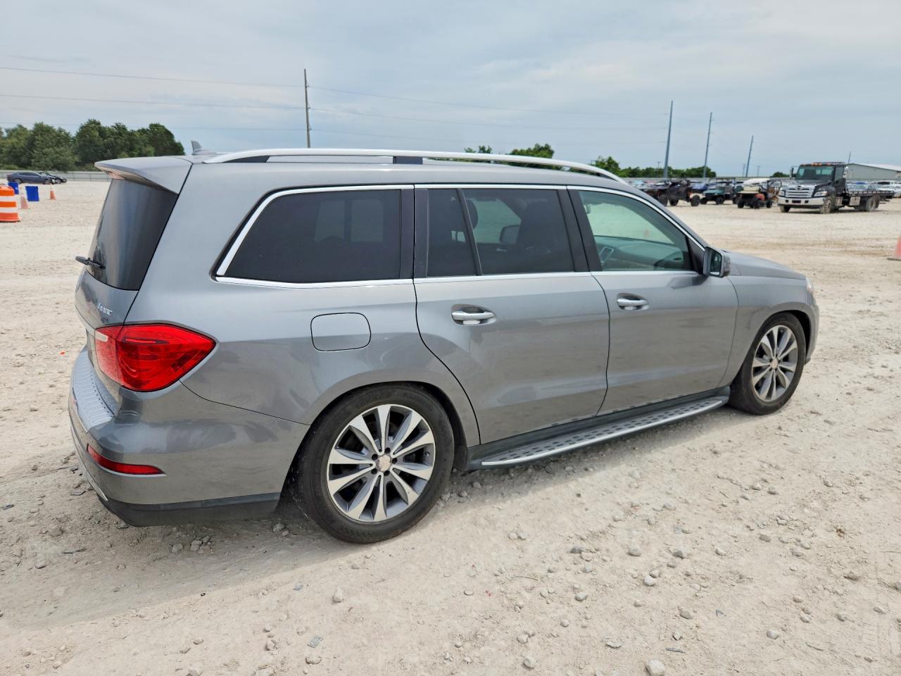 2014 Mercedes-benz Gl 450 4matic Silver vin: 4JGDF7CE3EA284544
