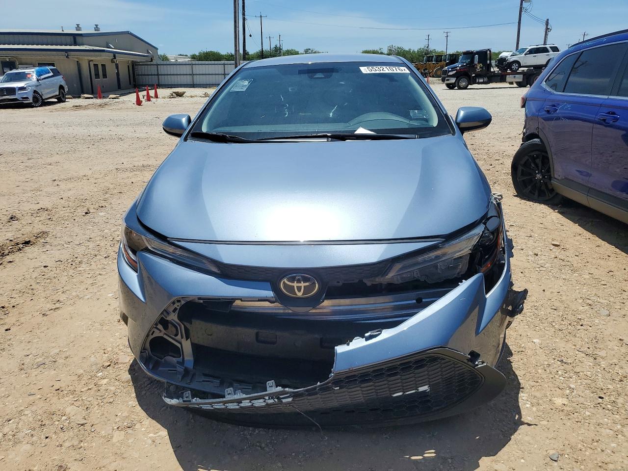 2022 Toyota Corolla Le Blue vin: JTDEPMAE8NJ219969