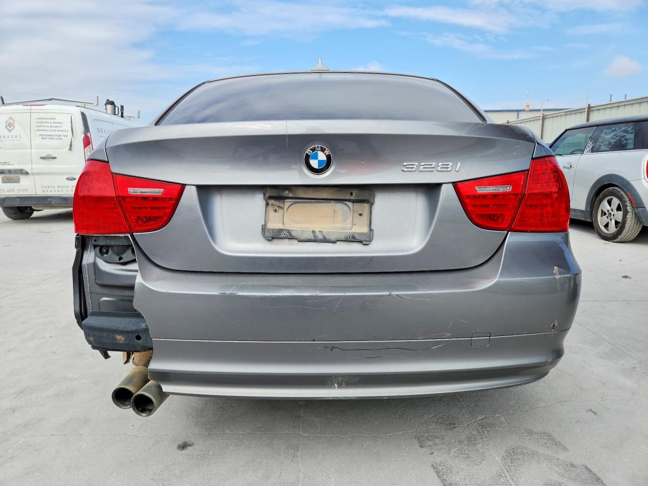 2011 Bmw 328 I Silver vin: WBAPH7C5XBE851393