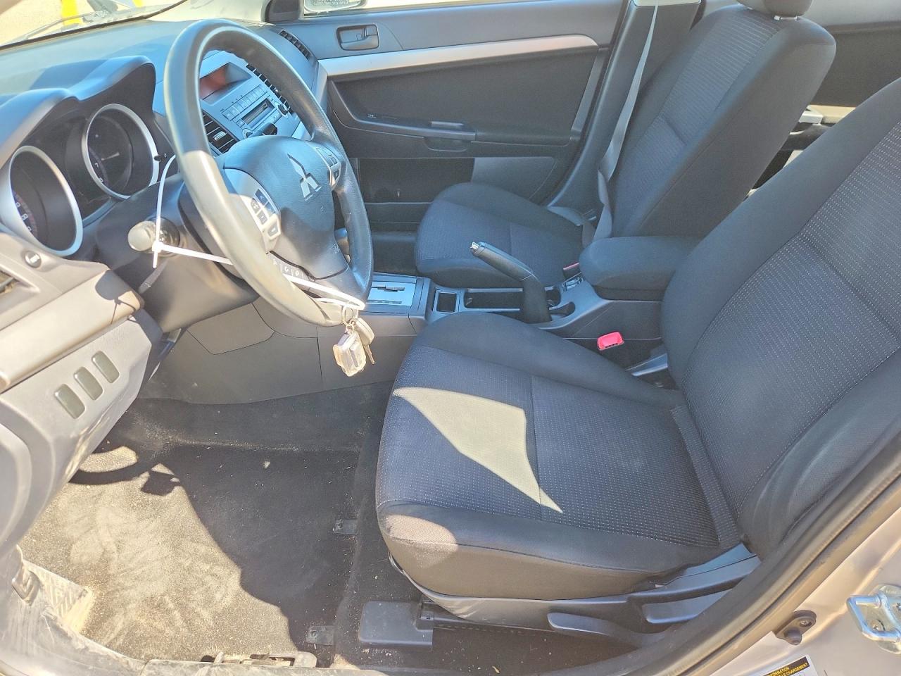 2009 Mitsubishi Lancer Es Silver vin: JA3AU26U39U608808